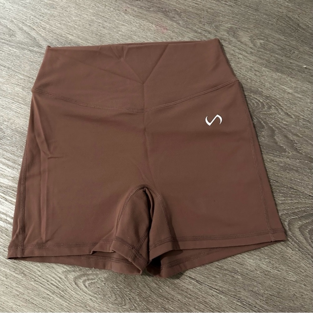 Sleek Brown Women's Bike Shorts